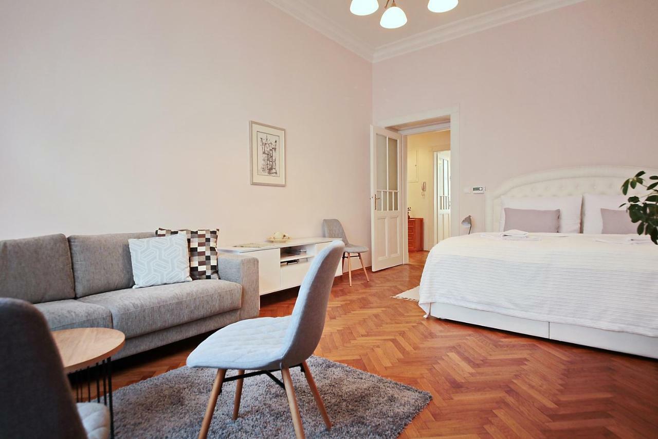 Apartment In The Heart Of Πράγα Εξωτερικό φωτογραφία