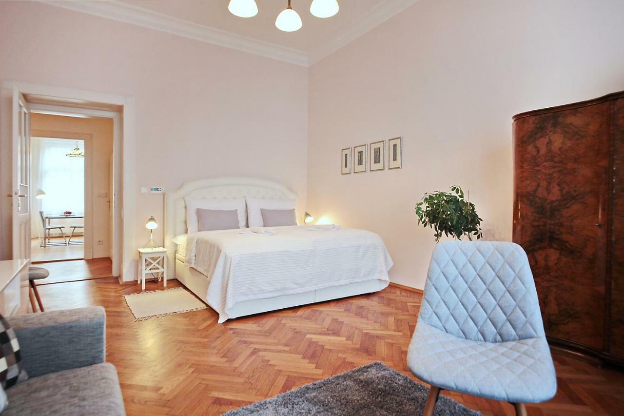 Apartment In The Heart Of Πράγα Εξωτερικό φωτογραφία
